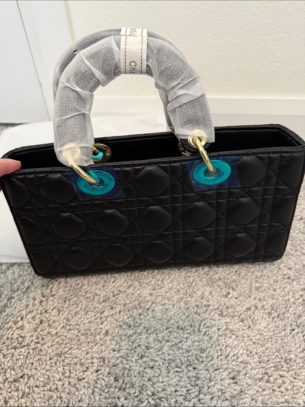 INSPIRED LADY D -  J bag in black